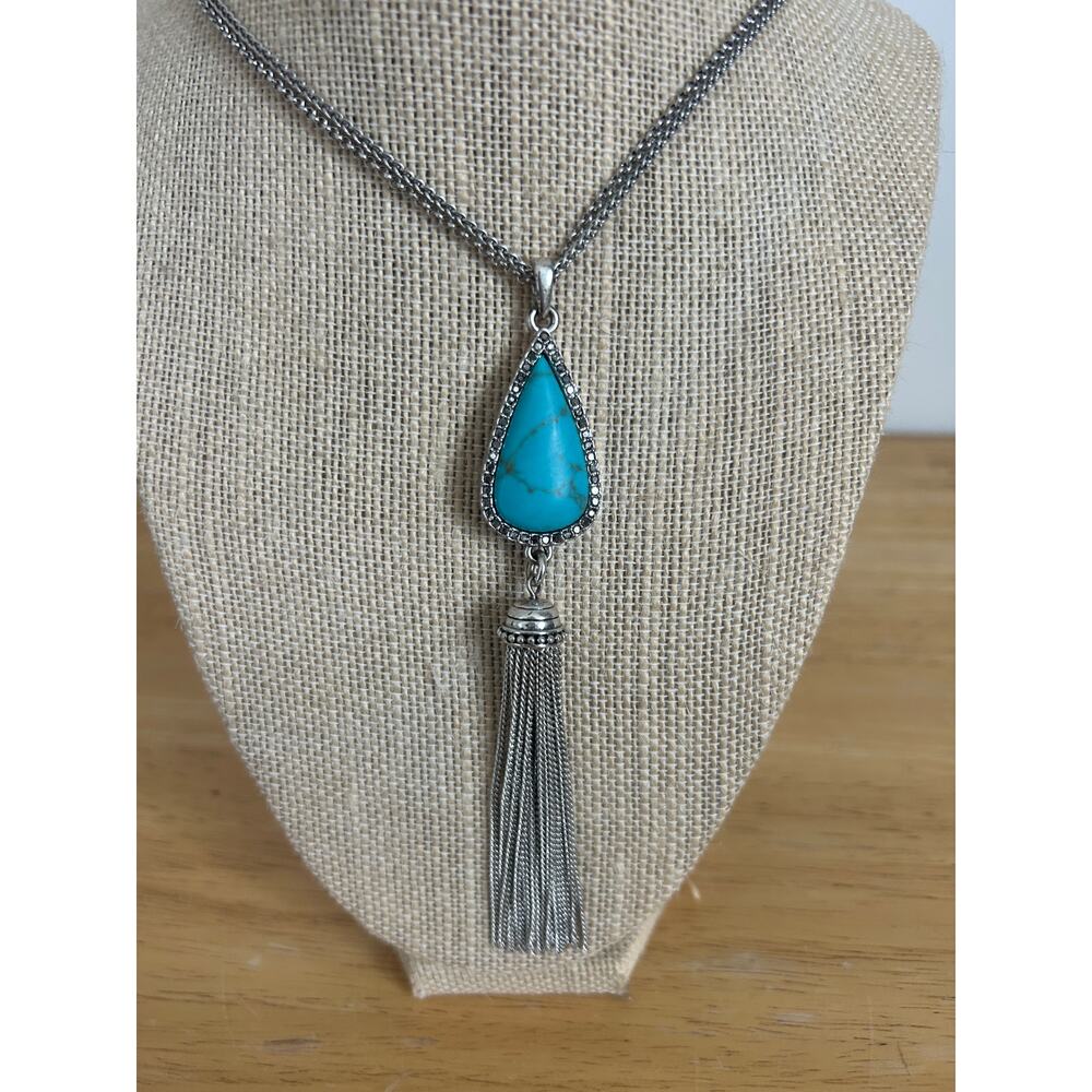 Lucky Brand Long Necklace Dyed Howlite Pendent Silver Tone Chain - Picture 2 of 5